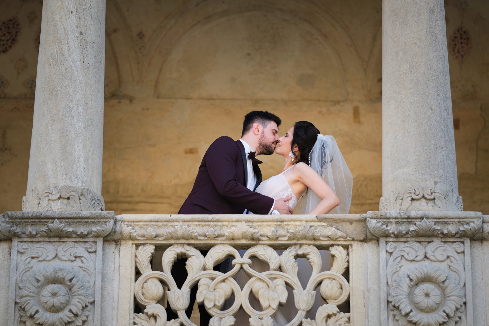 Elena si Stefan Cover